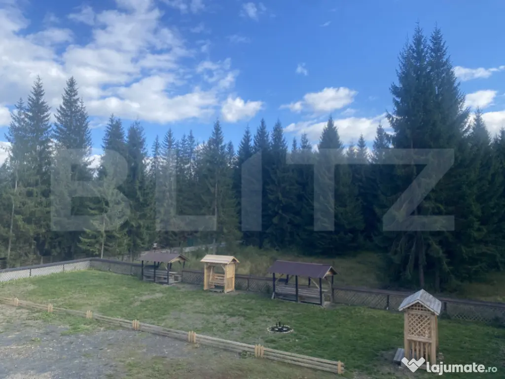 Vânzare vilă tip pensiune într-o zonă superbă din Poian