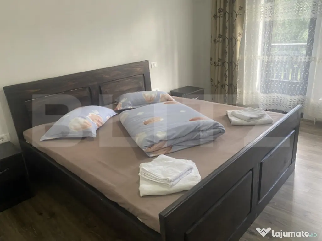 Vânzare vilă tip pensiune într-o zonă superbă din Poian