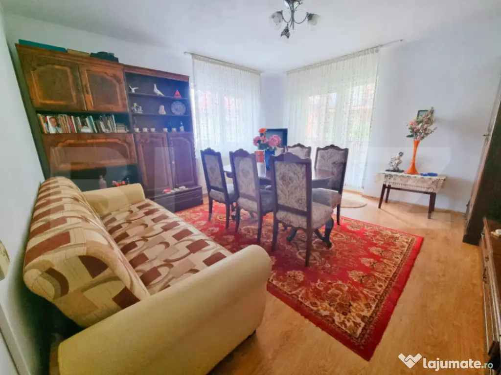 Apartament cu 3 camere decomandat - spațiu, confort și int