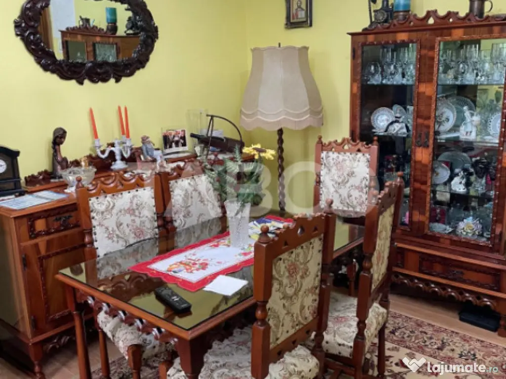 Apartament 3 camere decomandate etaj intermediar in cartier 