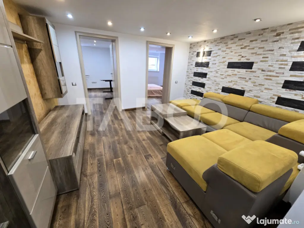 Casa individuala de vanzare 6 camere teren 650 garaj Piata C 