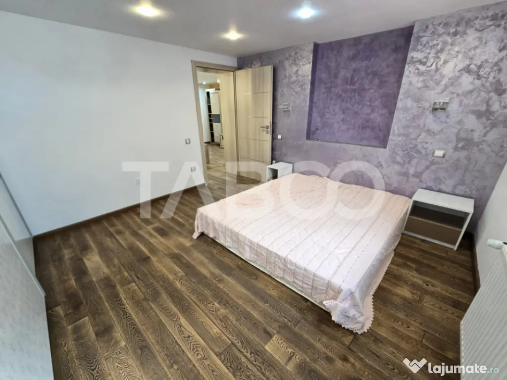 Casa individuala de vanzare 6 camere teren 650 garaj Piata C 