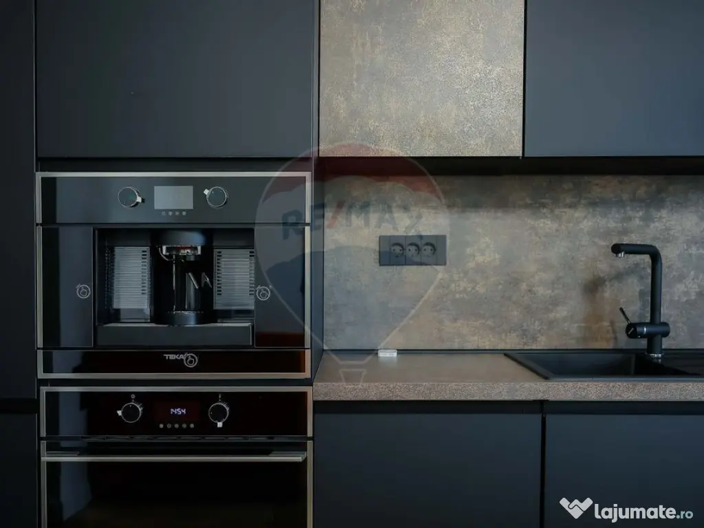 Apartament cu 2 camere, de vânzare, ultracentral, str Av... 