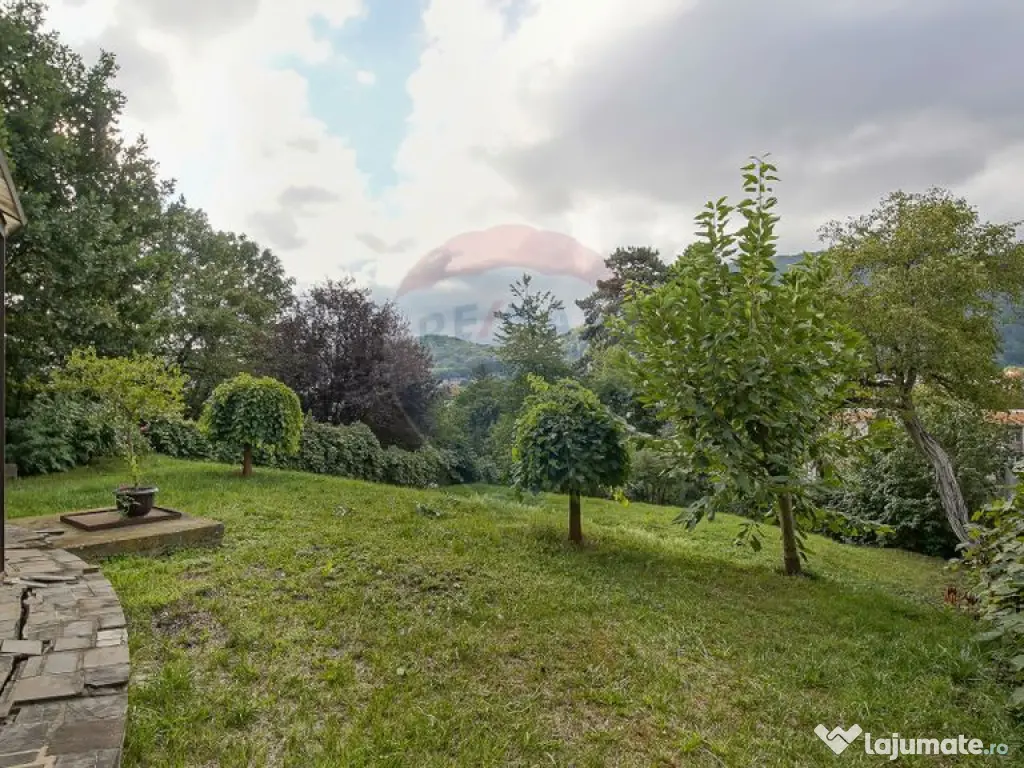 Casă / Vilă de vânzare – Strada Sitei nr. 42, Brașov 