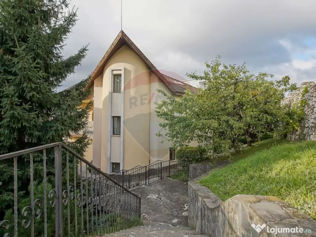 Casă / Vilă de vânzare – Strada Sitei nr. 42, Brașov 