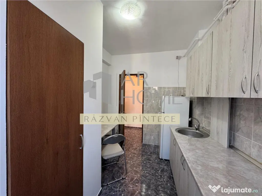 Apartament 2 camere, renovat, ultracentral, Ploiesti 