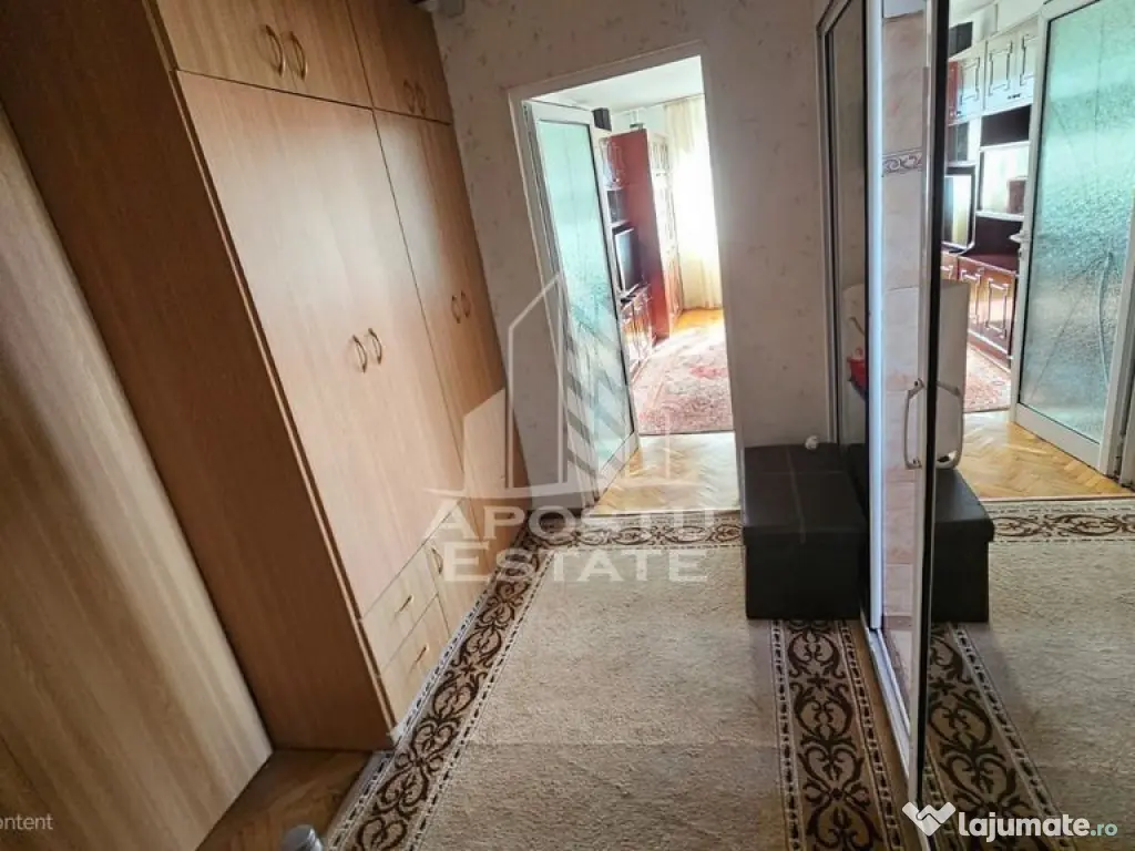 Apartament cu 3 camere, 2 bai, in Circumvalatiunii 