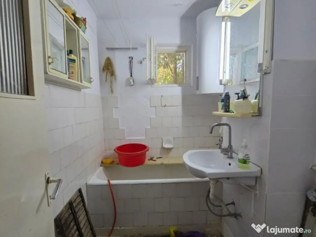 ID 3620 Apartament 3 camere + GARAJ + BOXĂ 