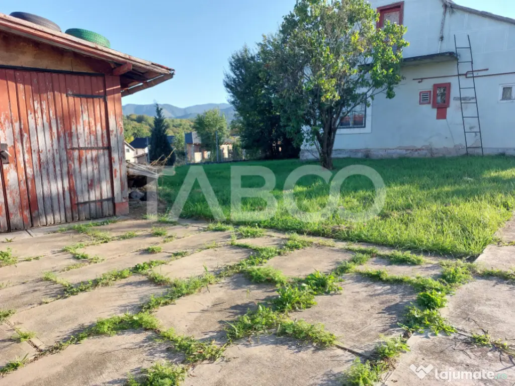 Teren intravilan 1298 mp PUZ toate utilitatile zona buna Ci 