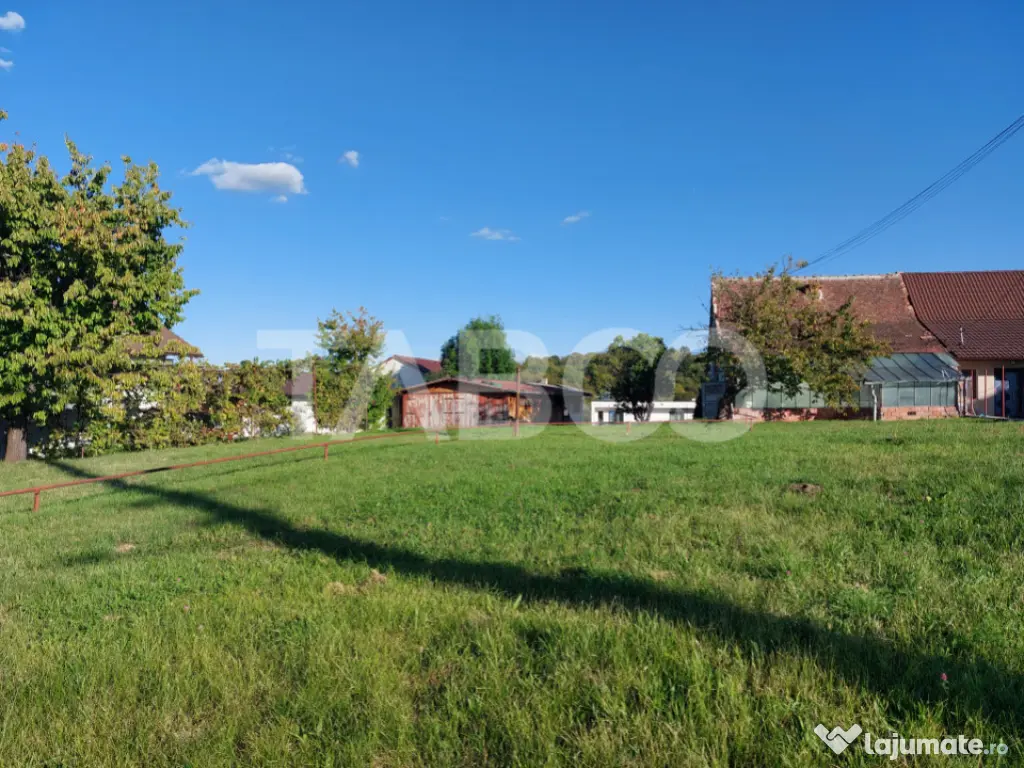 Teren intravilan 1298 mp PUZ toate utilitatile zona buna Ci 