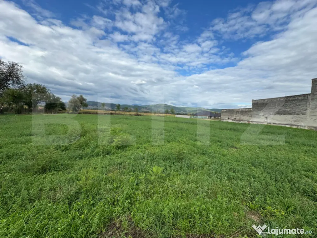 Teren intravilan 716mp in Saulesti