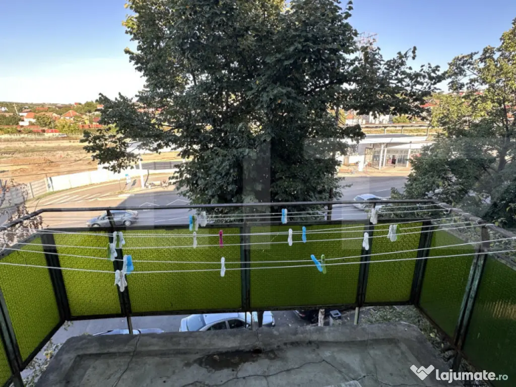 Apartament cu 3 camere, zona Rogerius