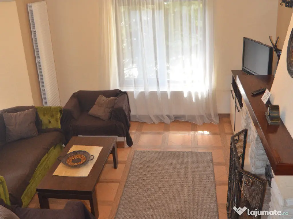 De vanzare pensiune situata in Busteni 