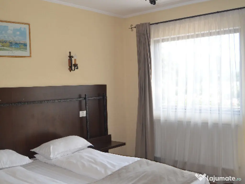 De vanzare pensiune situata in Busteni 