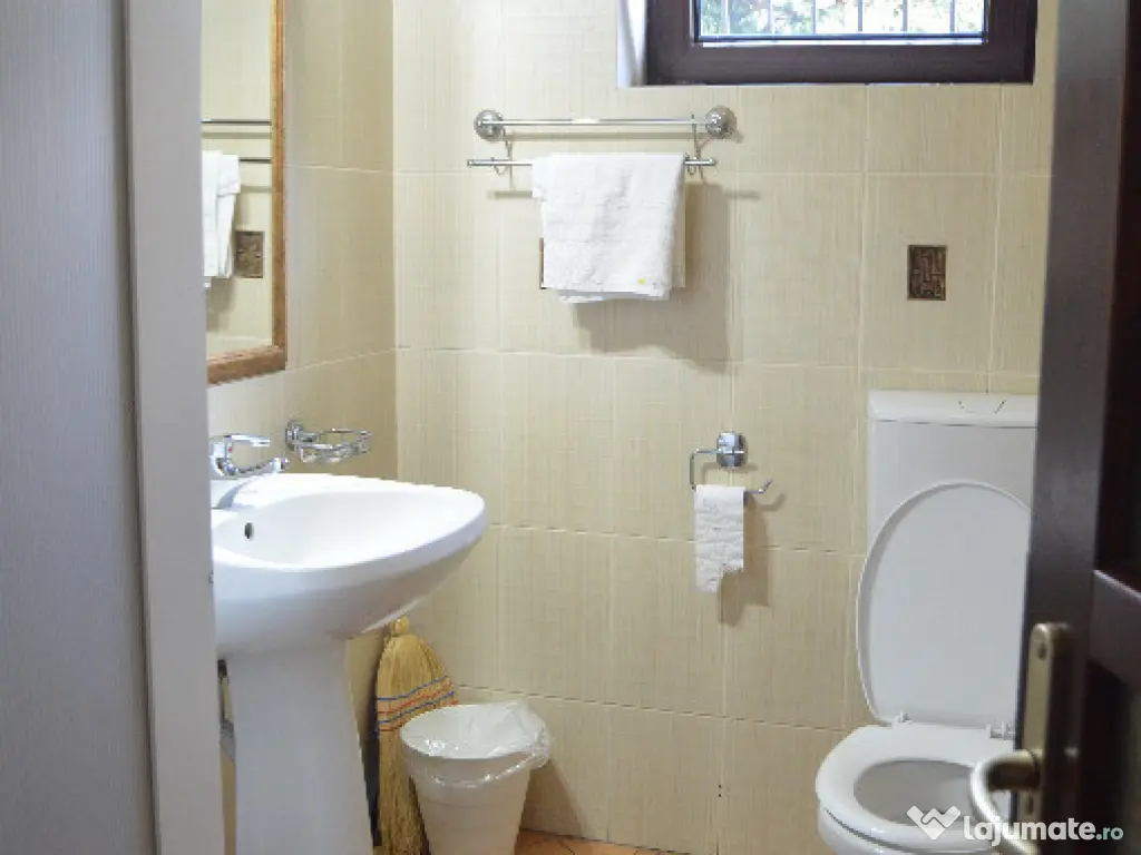 De vanzare pensiune situata in Busteni 