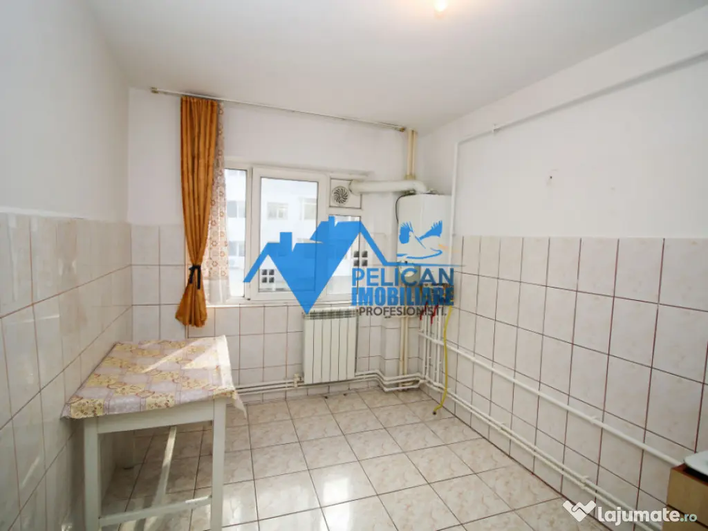 Piața Nouă, 3 camere, Etajul 1, decomandat, centrală prop 