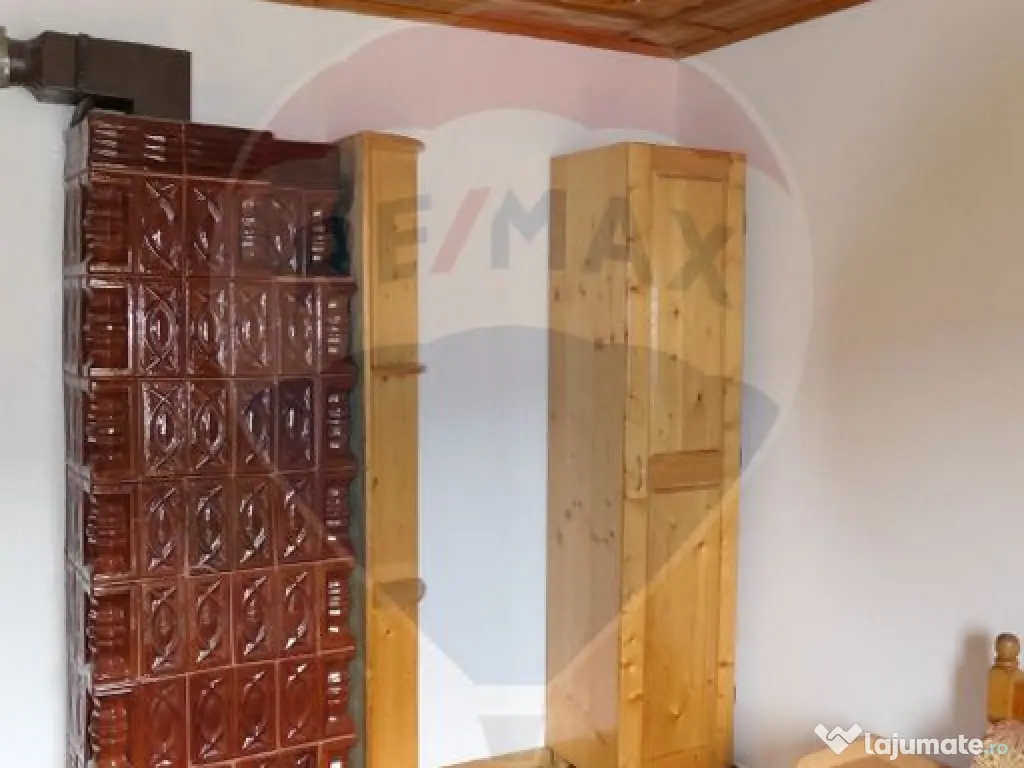 Casă / Vilă cu 9 camere de vânzare în zona Central