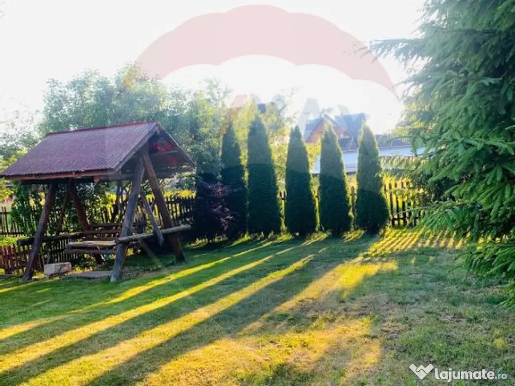 Casă / Vilă cu 9 camere de vânzare în zona Central