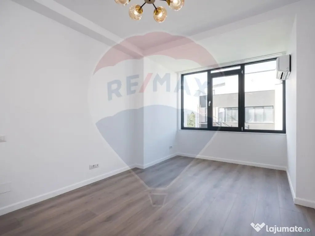 Casă / Vilă cu 5 camere în zona Central