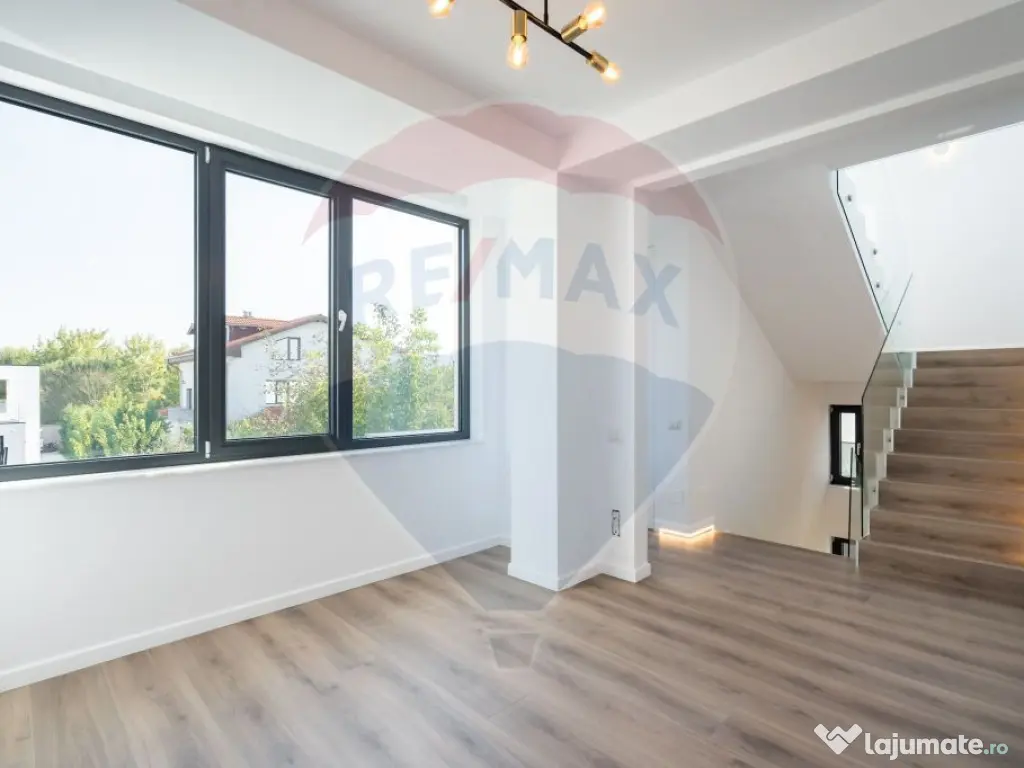 Casă / Vilă cu 5 camere în zona Central