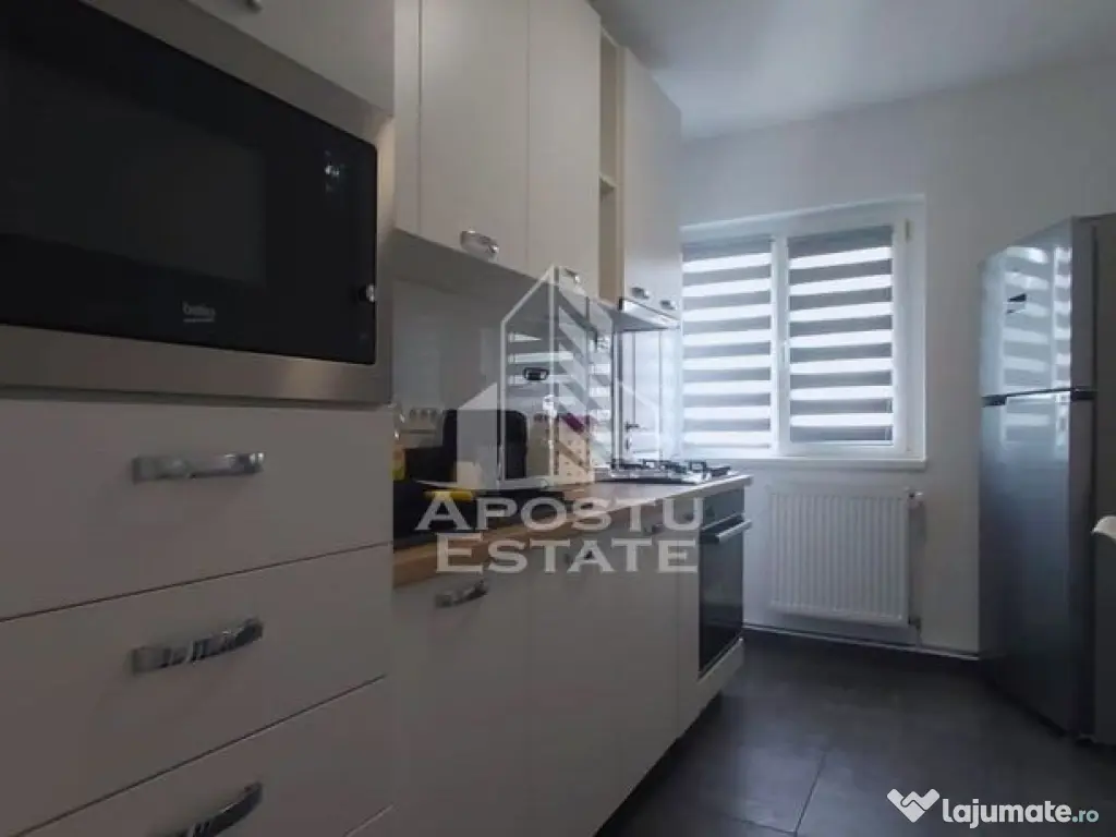 Apartament cu 3 camere decomandat in zona Maranata 