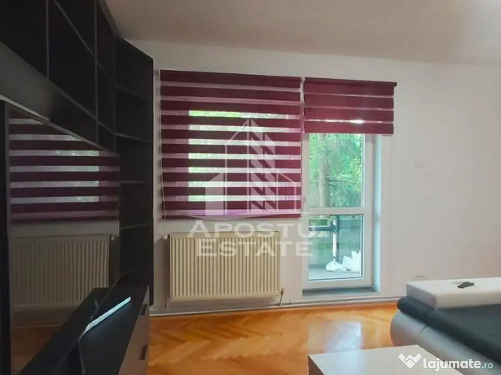 Apartament cu 3 camere decomandat in zona Maranata 