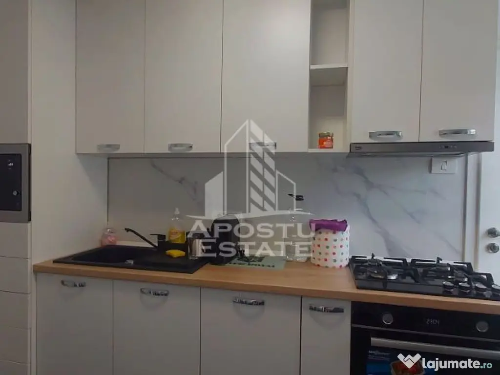 Apartament cu 3 camere decomandat in zona Maranata 