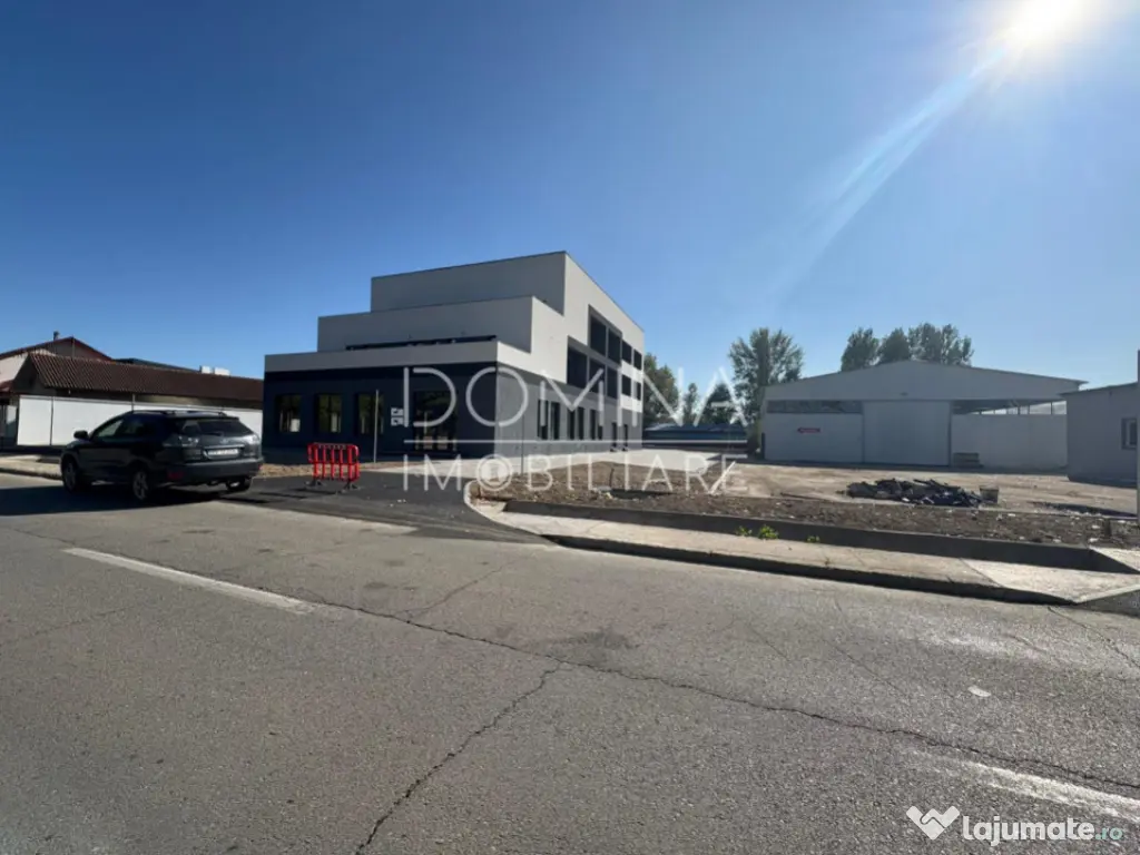 Spațiu comercial *peste 400 mp - parcare* - str. Tineretulu