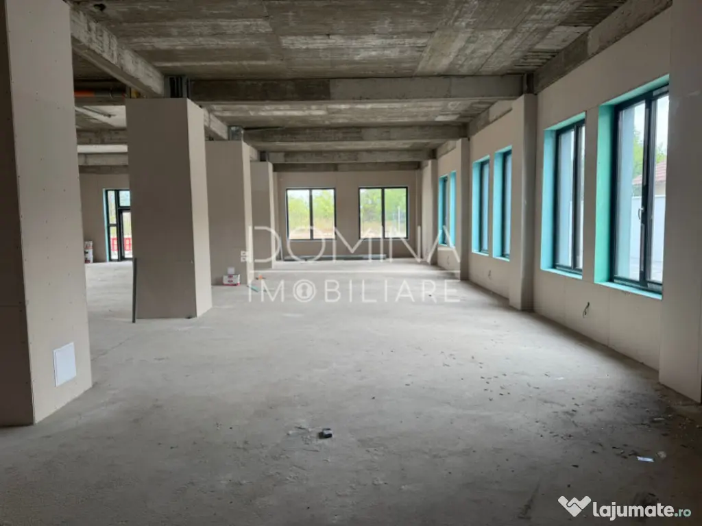 Spațiu comercial *peste 400 mp - parcare* - str. Tineretulu