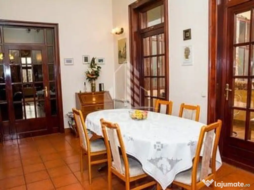 Apartament deosebit pe două nivele în zona Centrala 