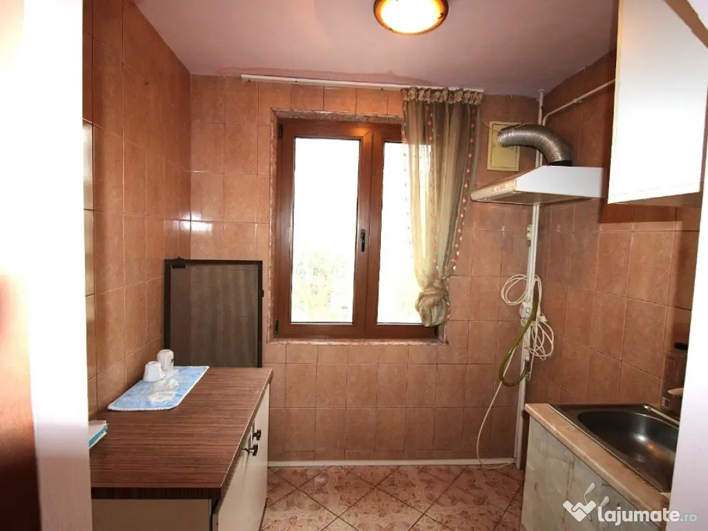 Apartament cu 3 camere in Micro 19 