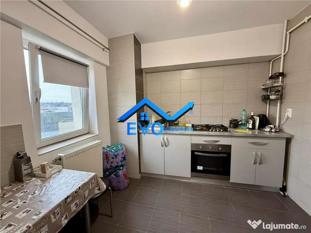 Se inchiriaza, apartament 2 camere, etajul 3 cu lift, CENTRU 