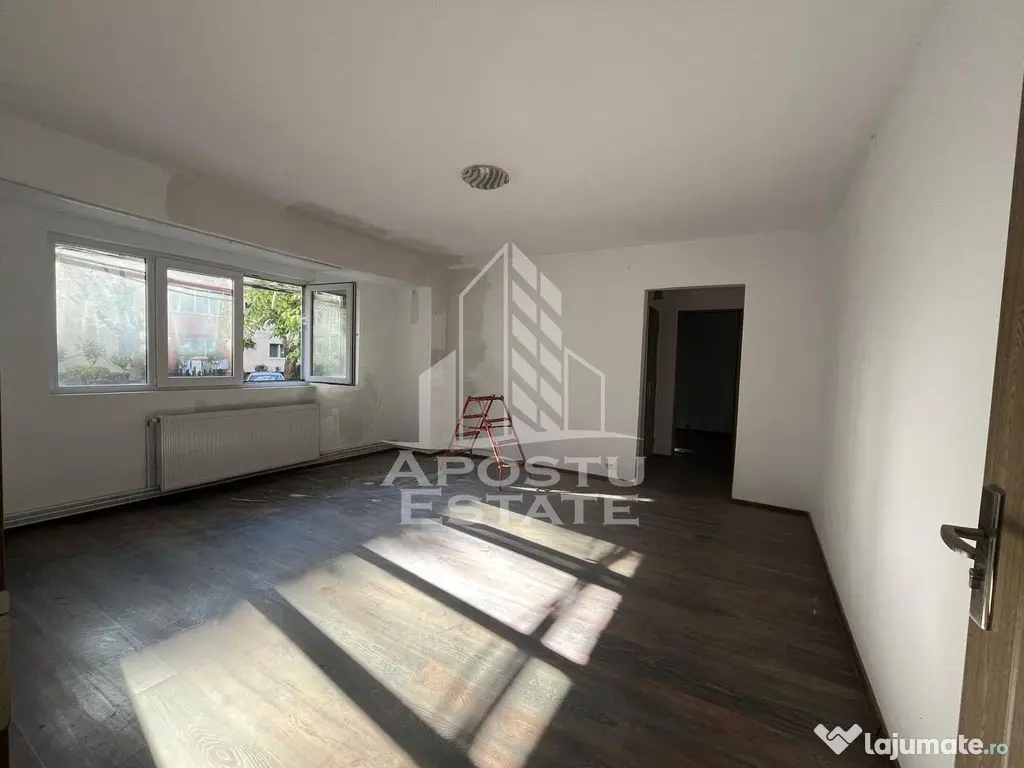 Apartament 2 camere, semidecomandat, renovat, zona Girocului 