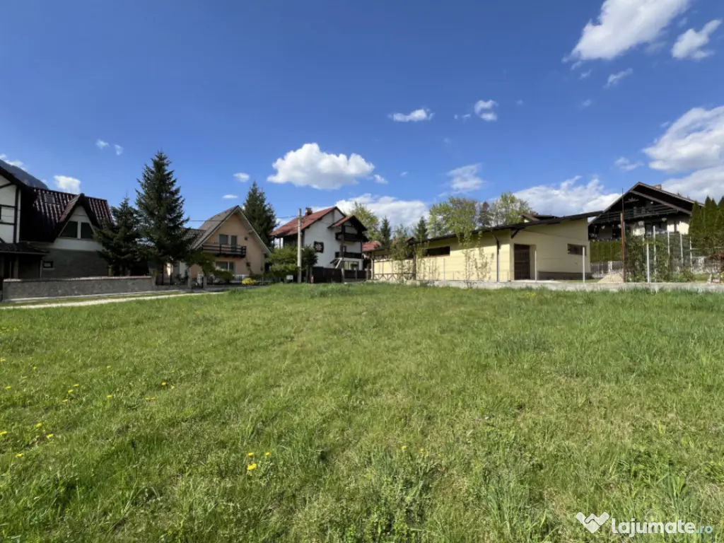 Teren 1407 mp Poiana Tapului. Vedere Bucegi .Tripla Deschide