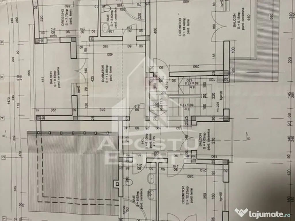 Casa la gri cu potential multiplu: birouri, cabinete, ser... 