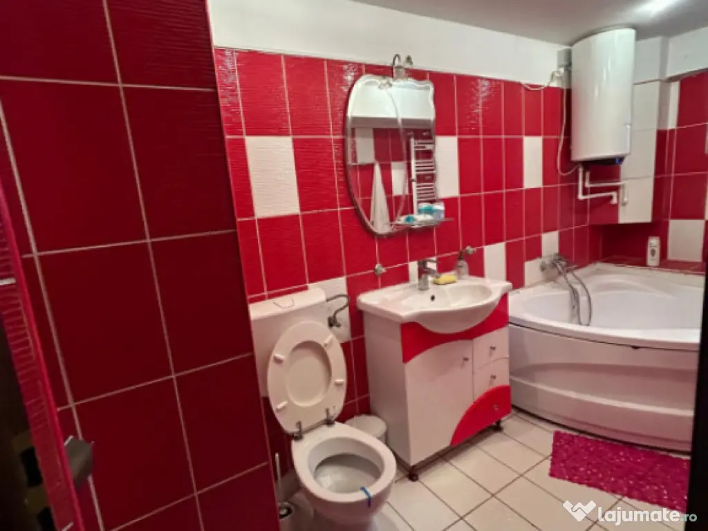 Apartament 2 camere, decomandat in zona Casa de Cultură – 