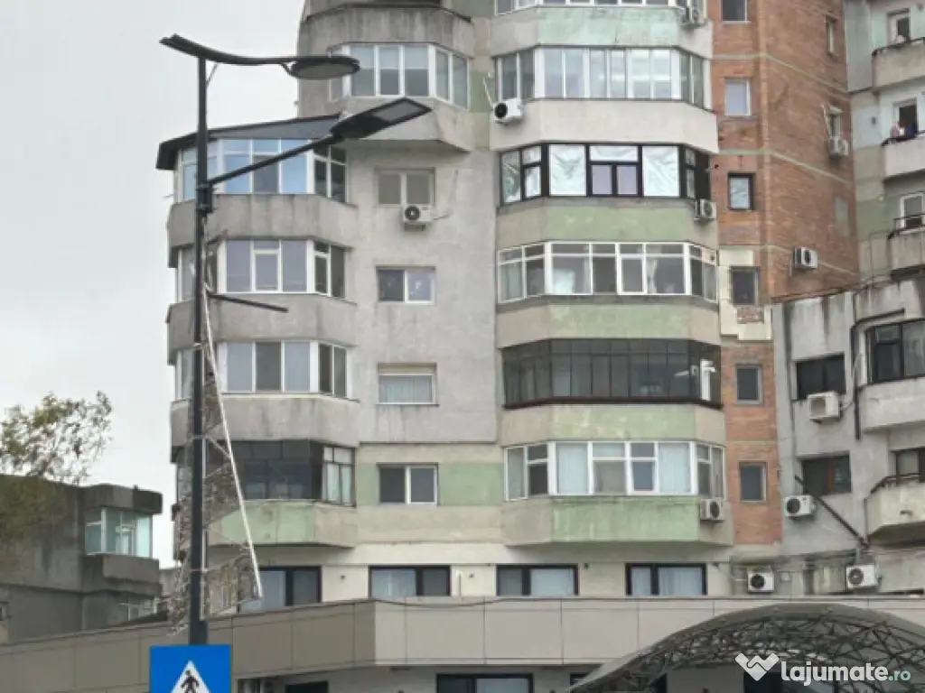 Apartament 2 camere, decomandat in zona Casa de Cultură – 