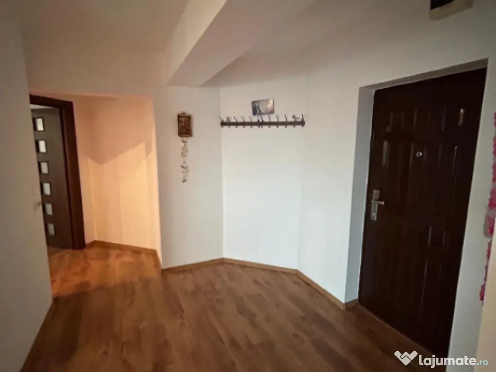 Apartament 2 camere, decomandat in zona Casa de Cultură – 