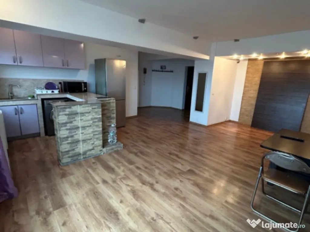 Apartament 2 camere, decomandat in zona Casa de Cultură – 