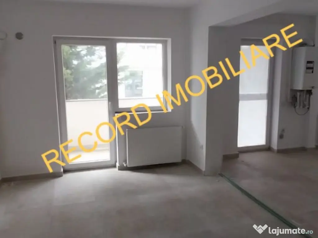 Spatiu comercial in CF, parter, 2 locuri parcare Finisat Floresti 