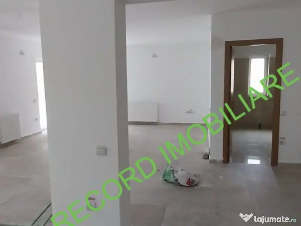 Spatiu comercial in CF, parter, 2 locuri parcare Finisat Floresti 