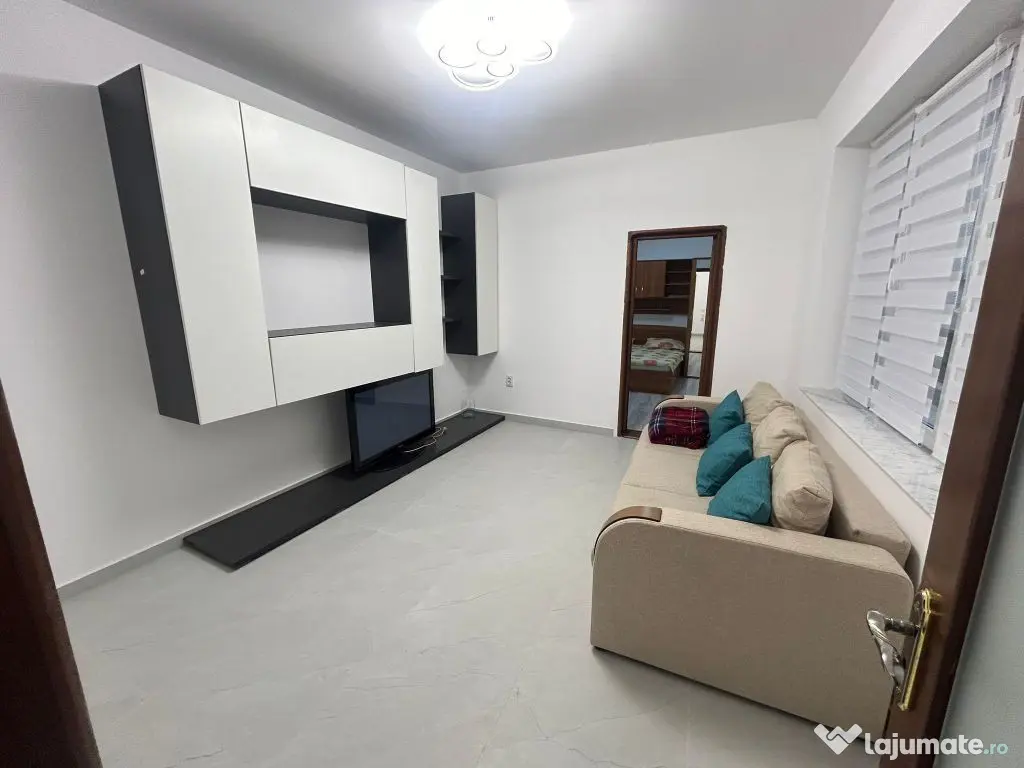 2 Camere Piata Constitutiei + Loc de Parcare 