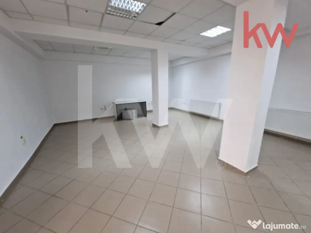 Spațiu comercial – central, compartimentabil 