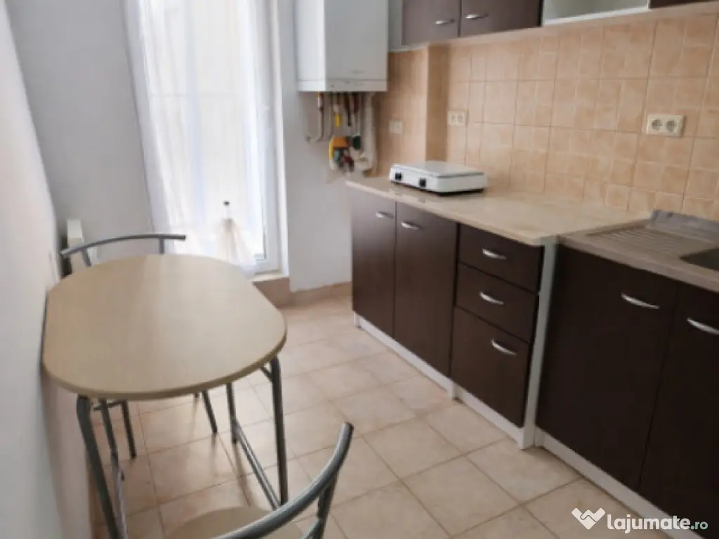 Apartament cu două camere Aradului