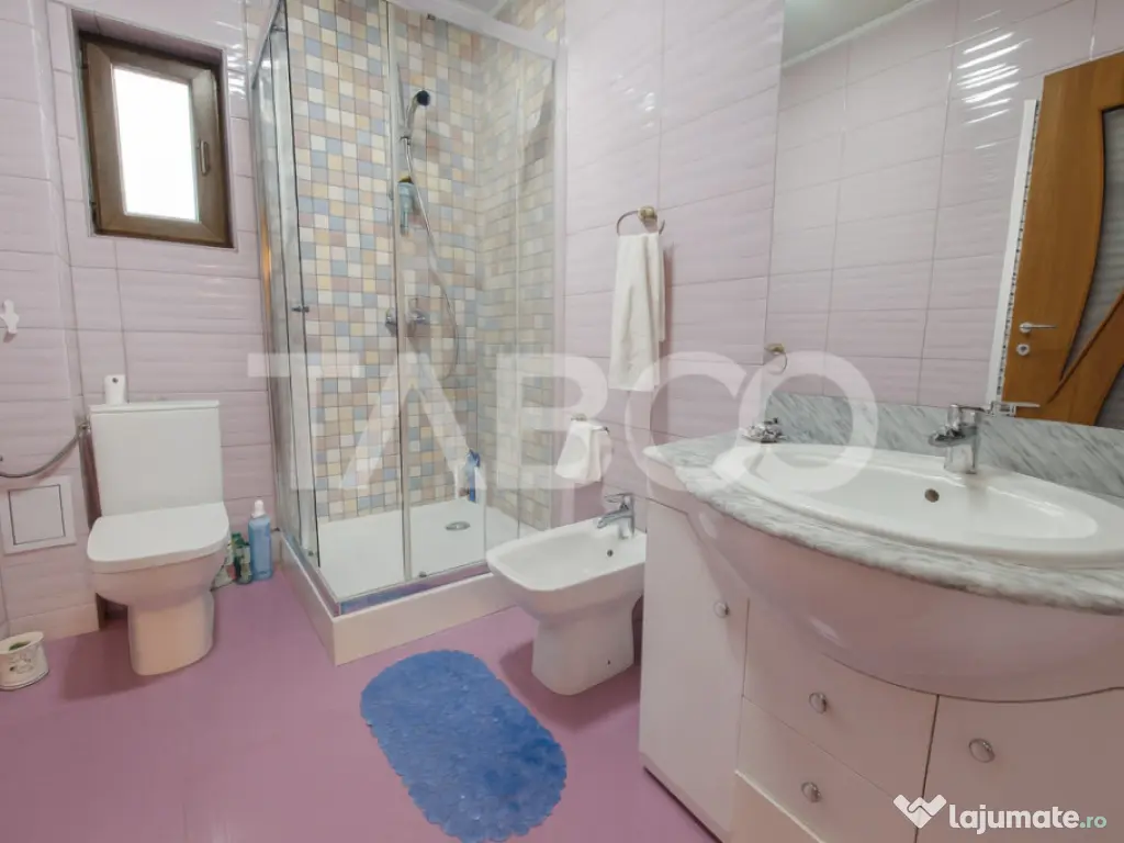 Apartament de vazare 2 camere cu gradina proprie de 86 mp si