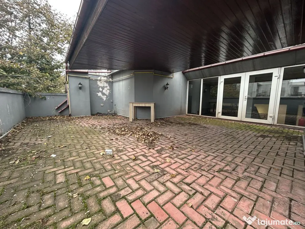 Imobil S+D+P+E+M - Centru - str. Siretului v-a-v de Regin...