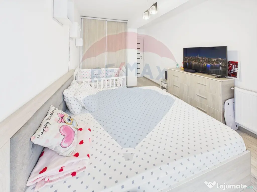 Apartament 3 camere - Titan, balcon generos și 2 locuri ... 