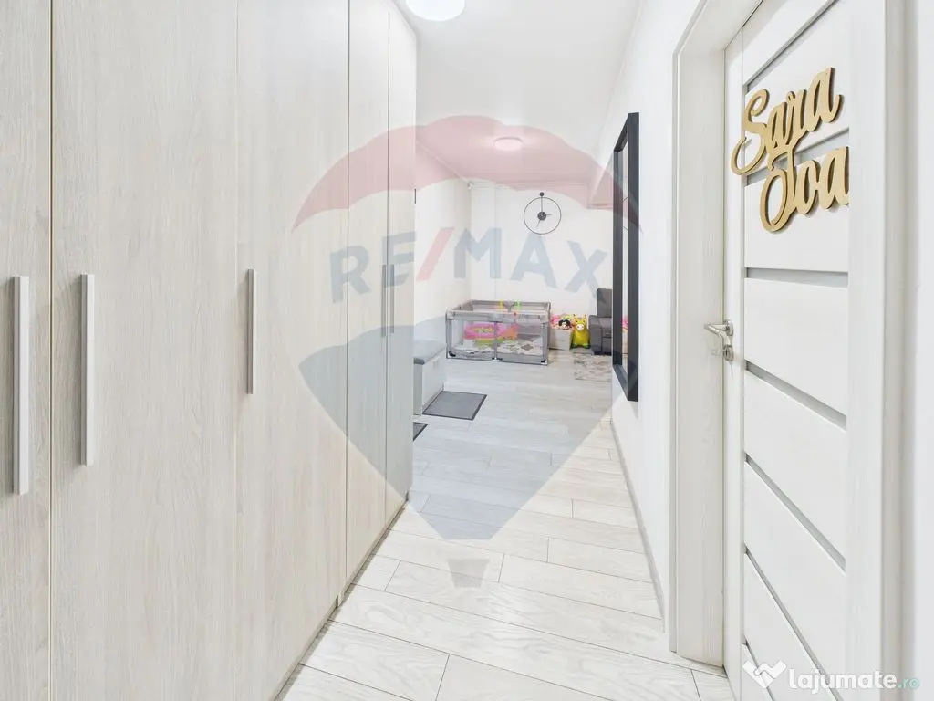 Apartament 3 camere - Titan, balcon generos și 2 locuri ... 