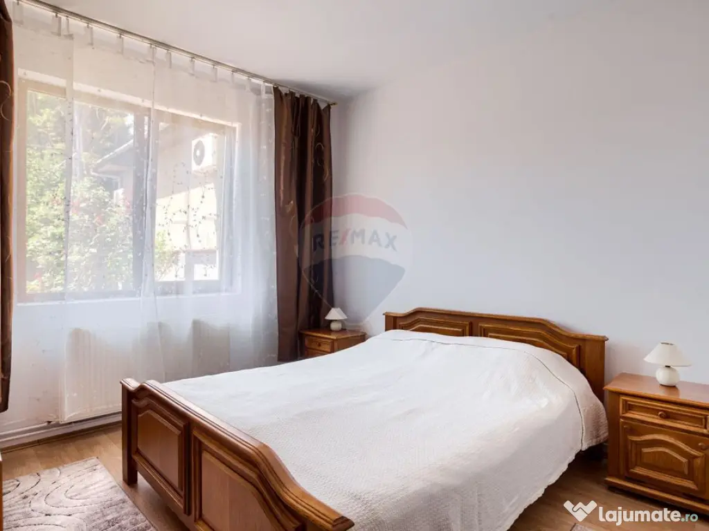 Casă cochetă de vânzare, teren 954 mp, posibil parcela... 