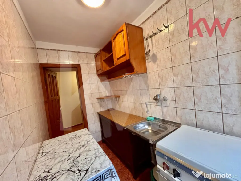 Apartament spatios - 2 Camere, Etaj 1 - Craiovita Noua 